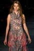 ブラジル・サンパウロで開催されたサンパウロ ファッションウィーク（Sao Paulo Fashion Week）で発表された「ジェファーソン クリグ（Jefferson Kulig）」09/10秋冬コレクション（2009年1月23日撮影）。（c）AFP/Nelson Almeida