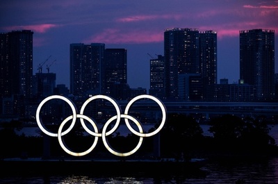 東京五輪のスタッフ4人逮捕、コカイン使用の疑い