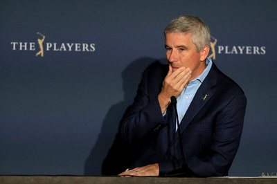 ゴルフ米ツアー再開戦で黙とう、抗議活動への支持示す