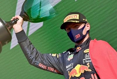 フェルスタッペンが母国オランダGPで優勝、総合首位に浮上