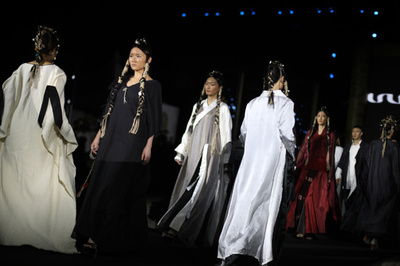 チベットテイストのファッションショー 南京