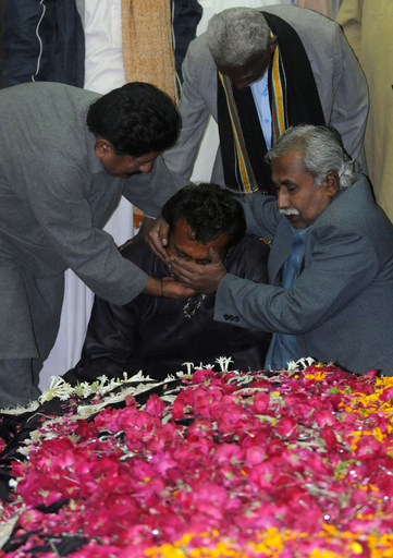 ブット元首相暗殺から2年、パキスタン