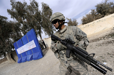 イラク、地方選を前に厳戒態勢 選挙関係者の殺害事件も発生