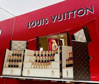ルイ・ヴィトン 中国南京に世界初の化粧品店オープン 高級化粧品市場の競争構造に変化