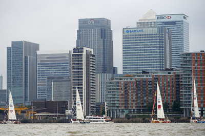 英大手銀、17年前半に海外脱出か 中小銀は年内にも 銀行協会