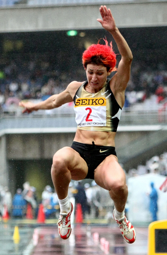 レベデワ スーパー陸上2007・女子走り幅跳びで優勝