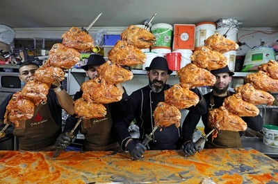 ヒツジの頭の丸焼き パレスチナ伝統料理