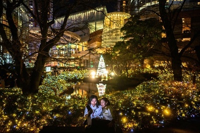 Christmas light installations in Tokyo