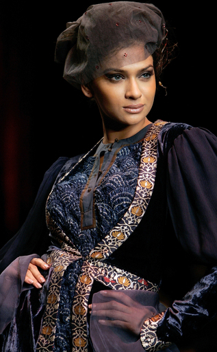 ＜07/08年秋冬インド・ファッション・ウィーク＞ロヒット・バルの新作発表 - インド