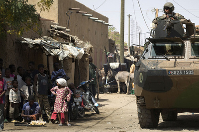 マリ北部の戦闘激化、反政府側50人と仏軍兵1人が死亡
