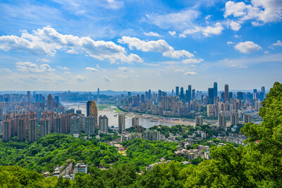 緑豊かな中国重慶市の夏