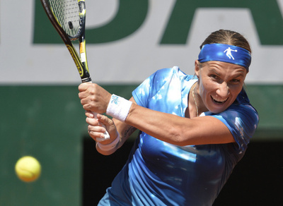 セレーナ、苦戦しながらも全仏4強入り