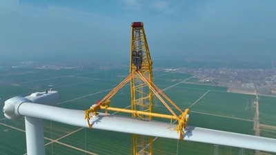 中国で自主開発された「世界一のクレーン」が初仕事