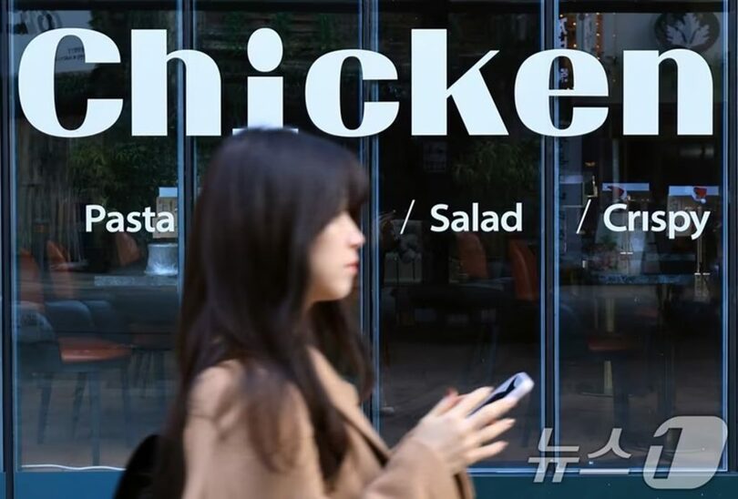 ソウル市内のチキン店舗と主要ブランド店舗イメージ (c)news1