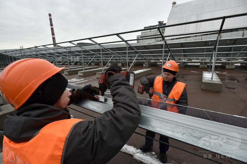 原発事故のチェルノブイリにウクライナ初の太陽光発電所、数週間以内に稼働へ