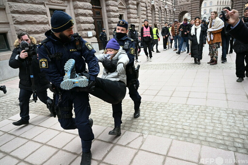 グレタさん、また起訴 デモ中に警察の退去命令に従わず