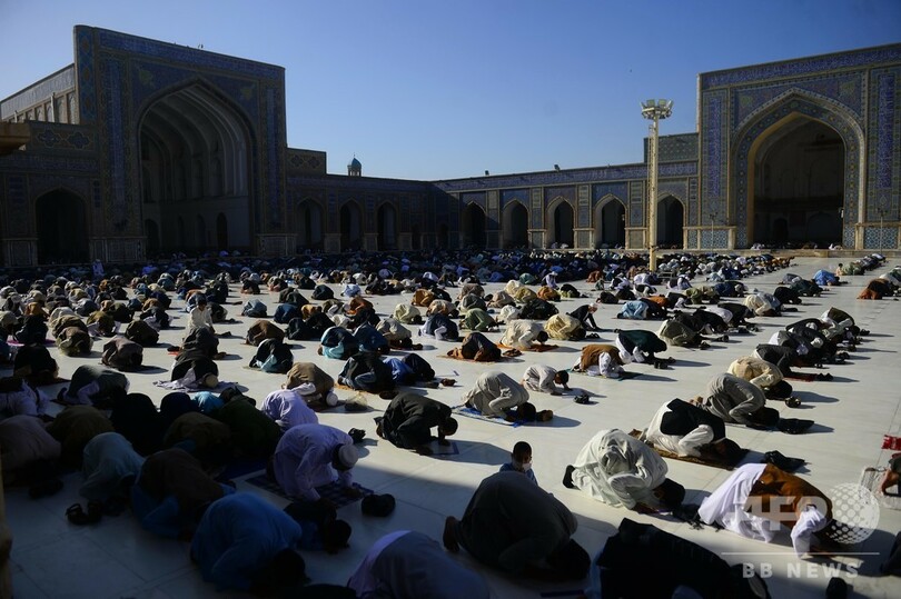 アフガン大統領、タリバンの捕虜最大2000人解放の手続き開始