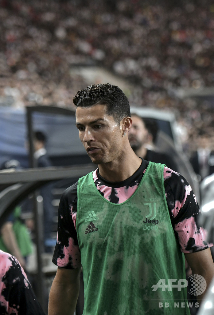 ロナウド欠場に怒りの韓国ファン、スウェーデンまで追いかけ直接抗議