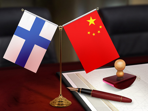 中国の王外交部長 フィンランド外相と電話会談