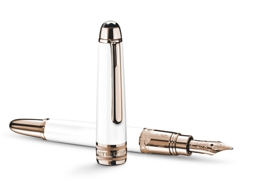 スノーホワイトが輝く「モンブラン」の新作コレクション 写真5枚 国際