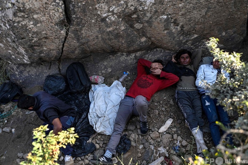 アフガン難民に立ちはだかるトルコの壁 大統領「完全阻止」を約束
