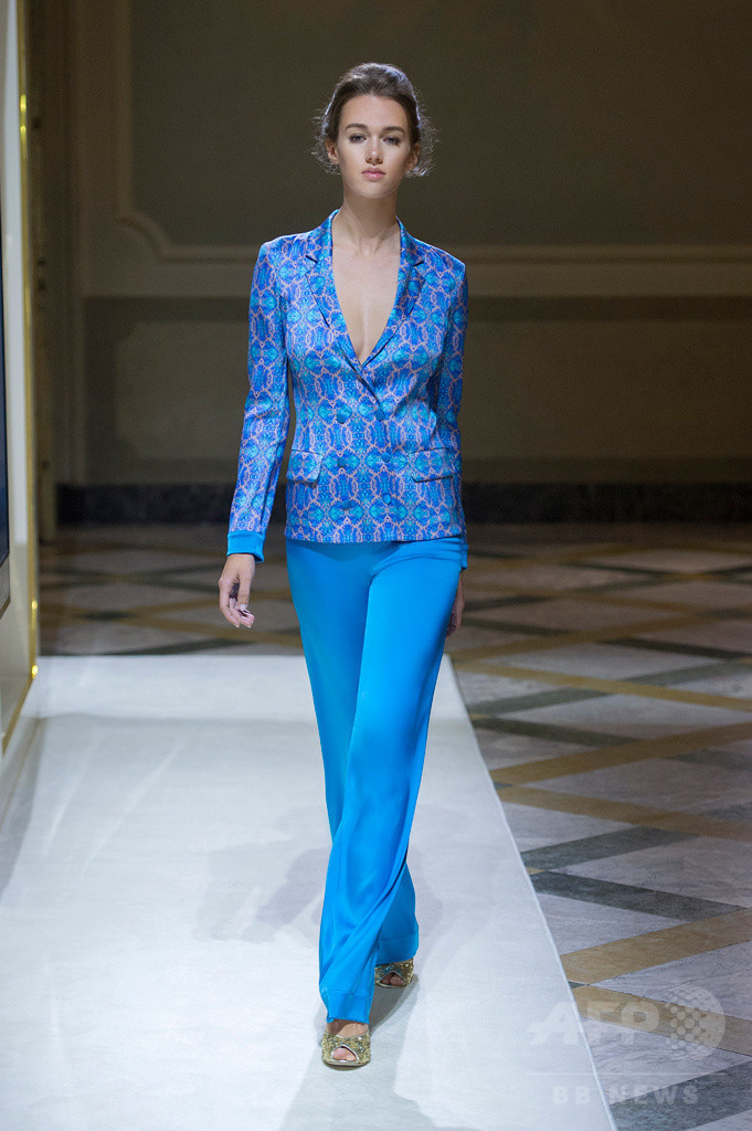 「ラペルラ」17年春夏