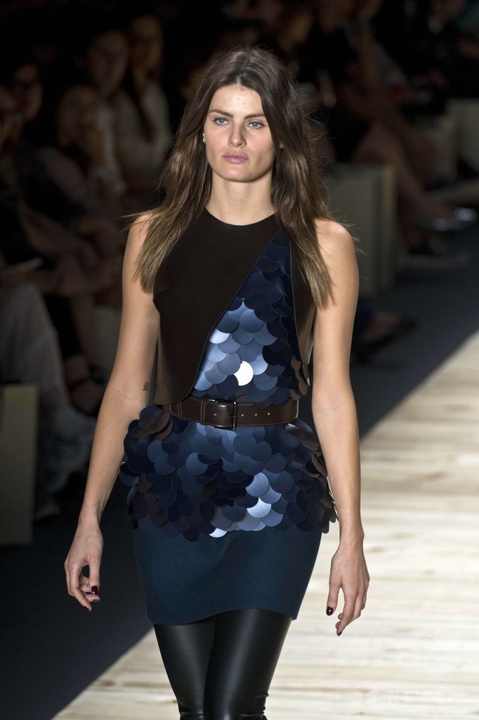 ドナテラ・ヴェルサーチもコレクション発表、「サンパウロ・ファッション・ウィーク」開催