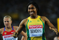 第13回世界陸上大邱大会（13th IAAF World Championships in Athletics Daegu）は4日、女子800メートル決勝が行われ、ロシアのマリア・サビノワ（Mariya Savinova）が1分55秒87で金メダルを獲得した。

銀メダルを獲得し、笑顔を見せる南アフリカのキャスター・セメンヤ（Caster Semenya、2011年9月4日撮影）。(c)AFP/OLIVIER MORIN
