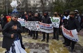 キルギスの首都ビシケクで行われたウクライナに侵攻したロシアを支持するデモの参加者（2022年3月22日撮影）。(c)VYACHESLAV OSELEDKO / AFP
