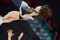 フィギュアスケート世界選手権、ペア・フリースケーティング（FS）。演技に臨む三浦璃来/木原龍一組（2024年3月21日撮影）。(c)Geoff Robins / AFP