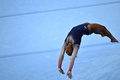 第52回世界体操競技選手権、女子団体決勝。ゆかの演技に臨む米国のシモーネ・バイルス（2023年10月4日撮影）。(c)Lionel BONAVENTURE / AFP