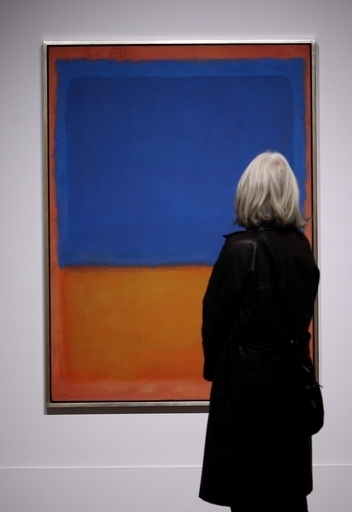 赤は注意力、青は創造性を高める カナダ研究者