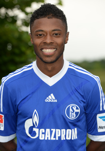 バストスがASローマにレンタル移籍