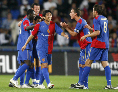 バーゼル 2試合合計スコア8-1でグループリーグ進出