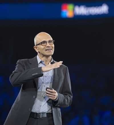 米ハイテク業界で男女格差の議論、マイクロソフトCEOも失言