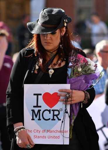 英マンチェスター爆発、容疑者は22歳の男 リビア系英国人か