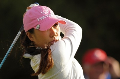 金寅敬がリードを広げて首位堅持、全英女子OP