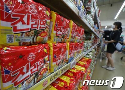 韓国食品会社でマーケティング用商品1億円分横領