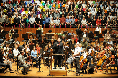 シドニー・オペラ・ハウスで生みの親の誕生式典