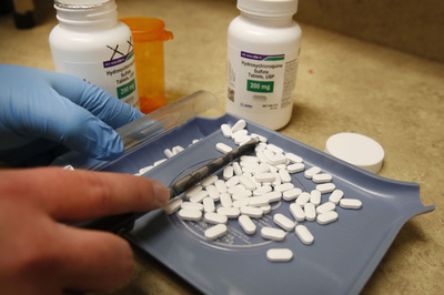 コロナ治療、マラリア薬の論文に疑念 著名研究者ら質問状