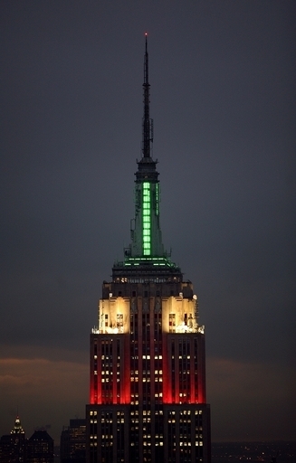 NYの名物ビルを大衆紙が一時「乗っ取り」　米国