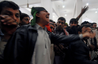 パキスタン与党、選挙運動を停止へ