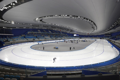 北京冬季五輪のスピードスケートは「最速の氷」 最新技術で会場を管理