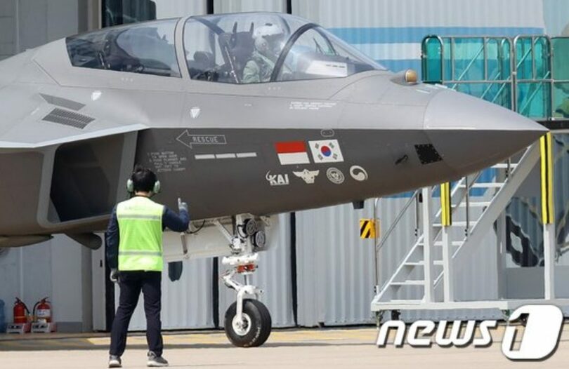 韓国型戦闘機KF-21試作4号機(c)news1