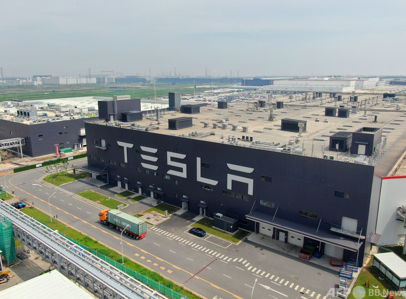 テスラの廉価版EV「モデルY」が中国で大人気 別タイプ車両のオーナーからは不満も