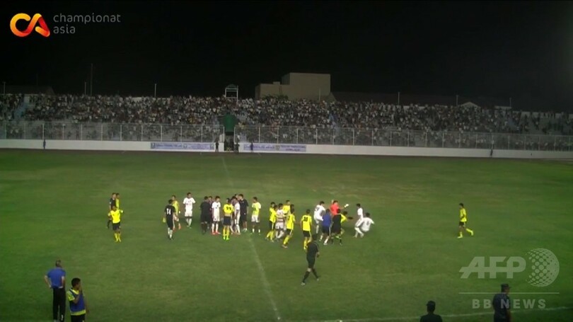 乱闘で8選手に出場停止処分、チームドクターは永久追放 ウズベク2部リーグ