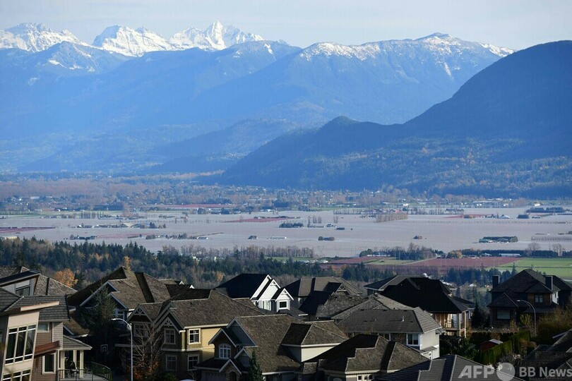 カナダ洪水で非常事態宣言、被災地に軍派遣