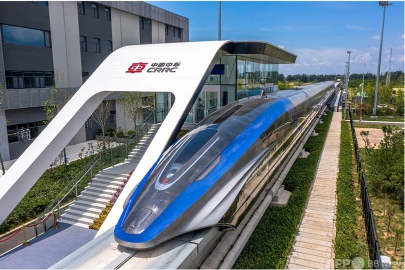 時速600キロの高速リニア交通システムがラインオフ 中国