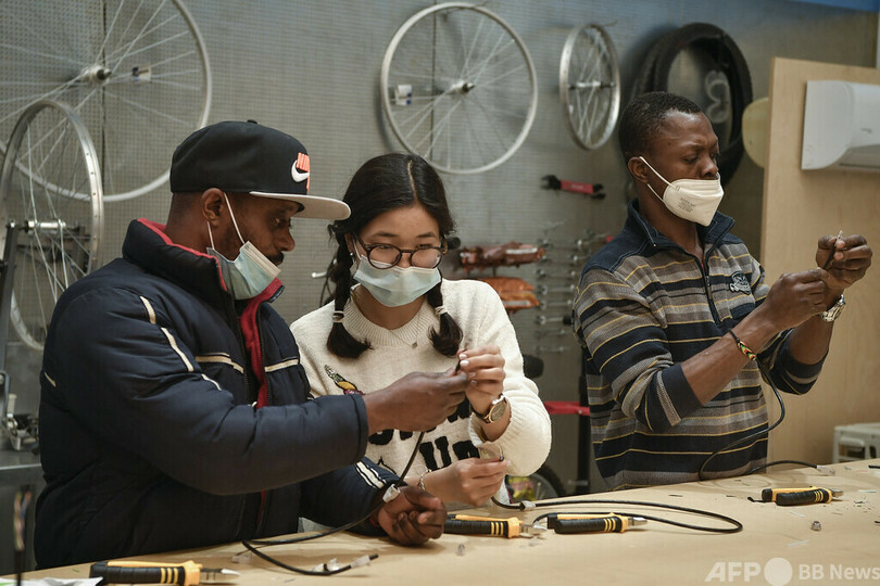 難民に生きるすべを 高失業率のギリシャで就職支援