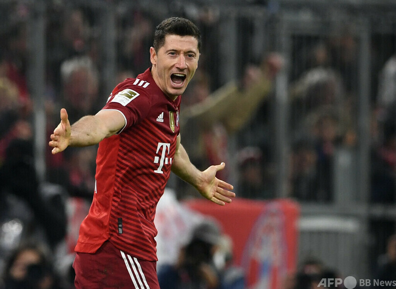 バロンドール争い、レワンドフスキと7度目狙うメッシの一騎打ちか